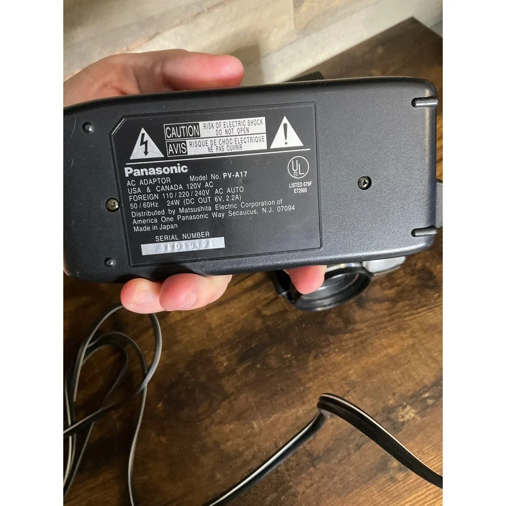 Panasonic Palmcorder VHS-C Camcorder PV-D427D 20x Optical Zoom for Parts